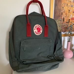 Fjallraven Kanken Everyday Outdoor Backpack in Forest Green-Ox Red